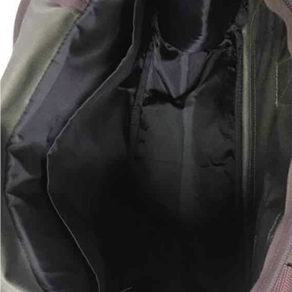 LL Bean Vintage Canvas
Crossbody Messenger Bag Green - Picture 6 of 7